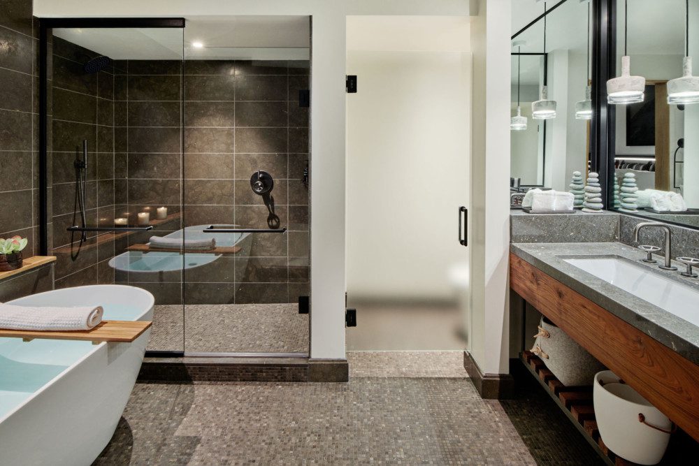 Suite Bathroom with Soaking Tub
