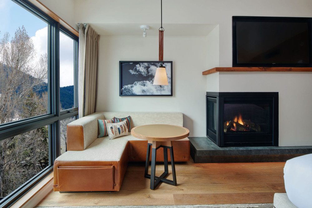 Sitting Area by Fireplace in King Guestroom.