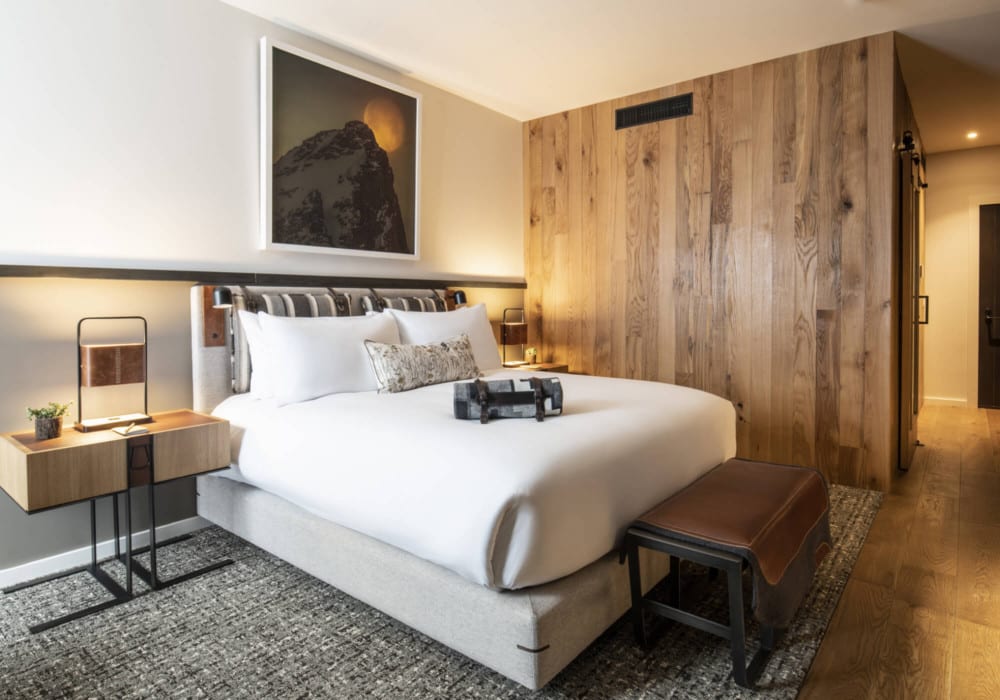 King guest room.
