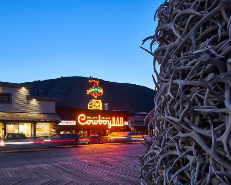 Jackson Hole Nightlife: A Modern Traveler’s Guide | The Cloudveil